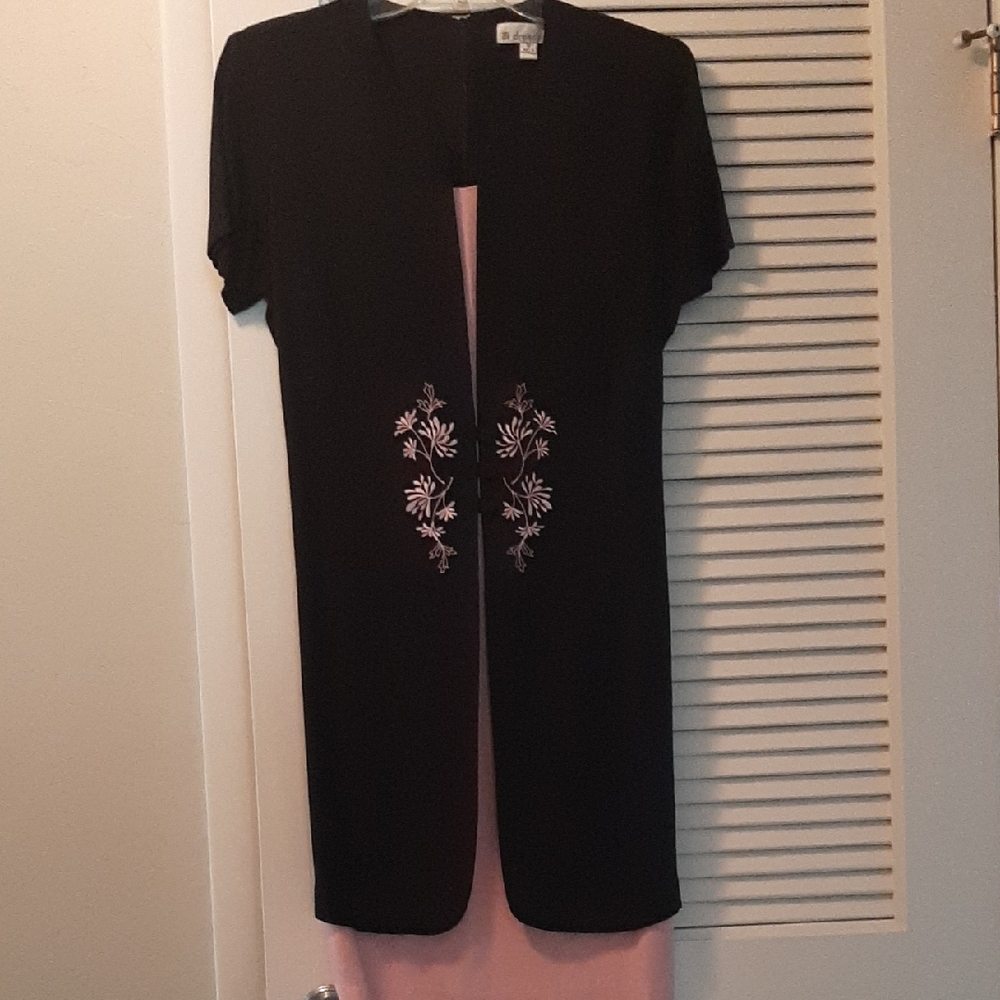 Vintage Dressbarn Black and Pink Embroidered Dress